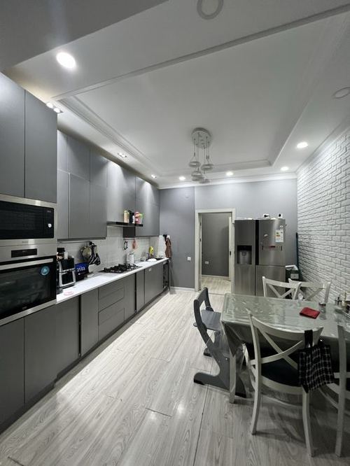4-xonali kvartira, 125 m²