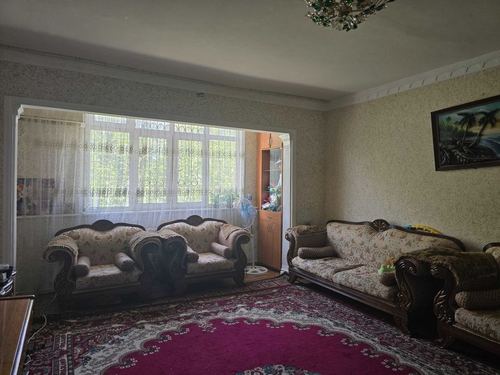 3-xonali kvartira, 71 m²