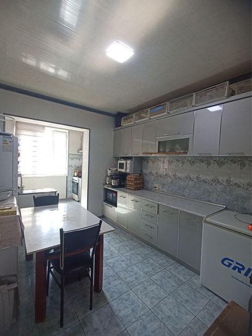 3-xonali kvartira, 80 m²