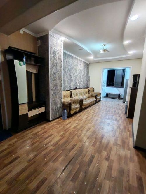 3-xonali kvartira, 90 m²