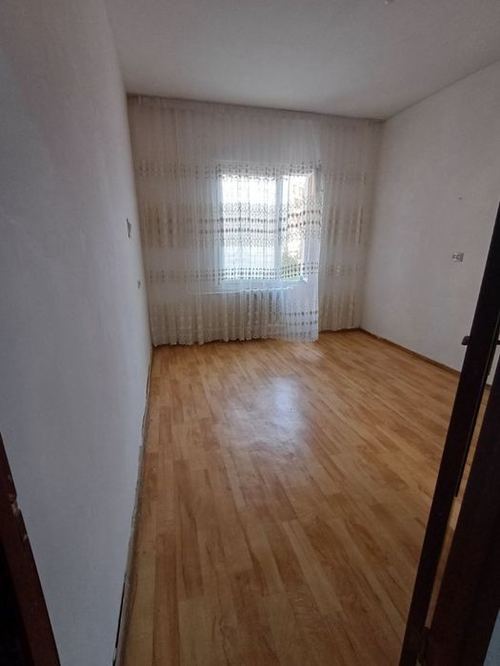 3-xonali kvartira, 80 m²