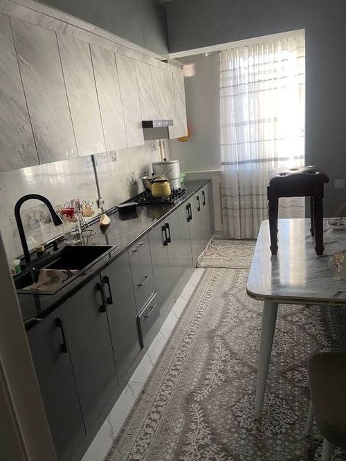 3-xonali kvartira, 70 m²