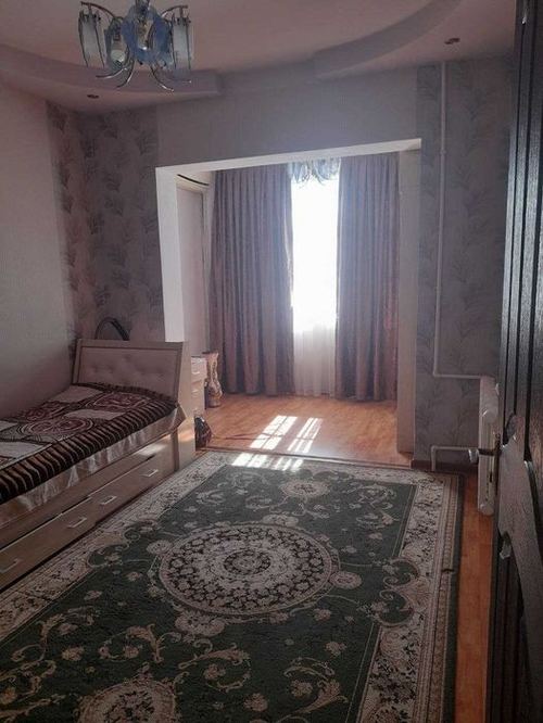 3-xonali kvartira, 90 m²