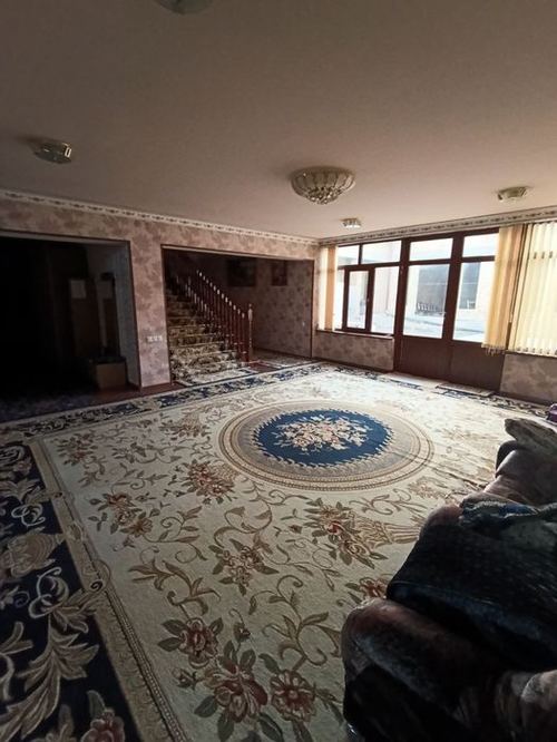 10-комнатный дом, 670 м²