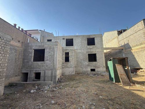 7-комнатный таунхаус, 450 м²