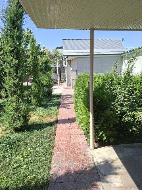 6-комнатный дом, 330 м²