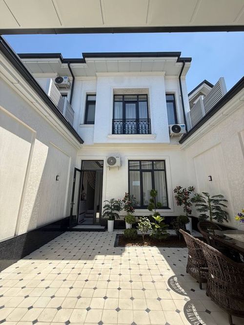 5-комнатный коттедж, 213 м²