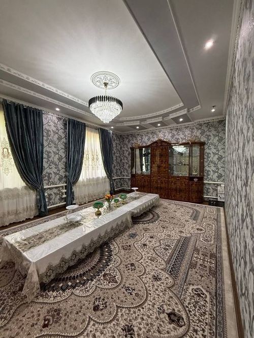 10-комнатный дом, 1400 м²
