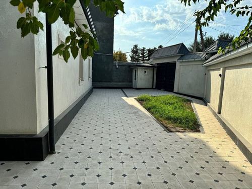 3-комнатный дом, 230 м²