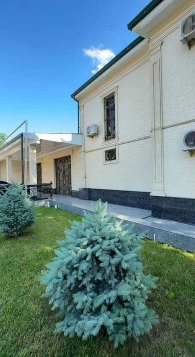 7-комнатный дом, 380 м²