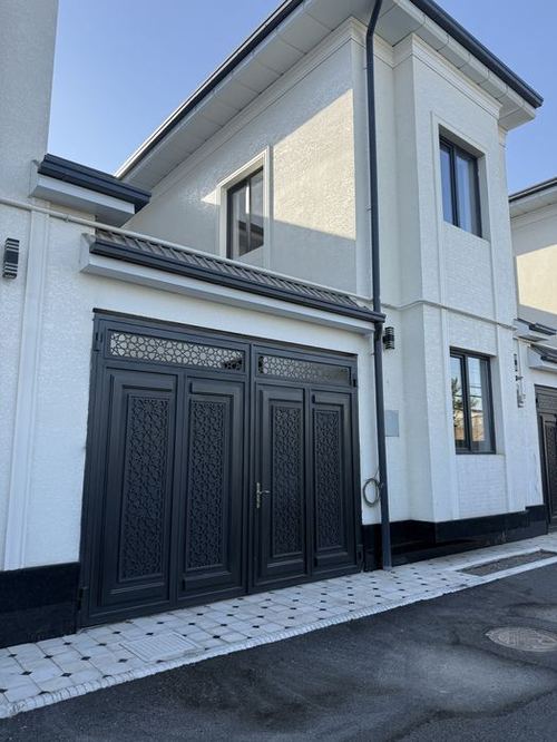 6-xonali kvartira, 350 m²