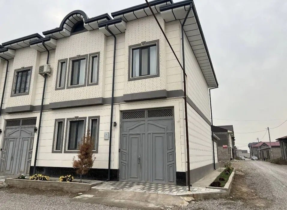 5-комнатный коттедж, 170 м², Ташкент, Сергелийский район, на продажу