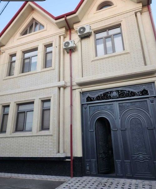 7-комнатный коттедж, 330 м²