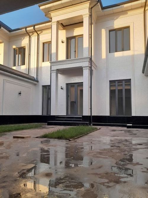 6-комнатный коттедж, 250 м²