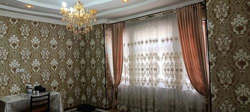 5-комнатный дом, 250 м²