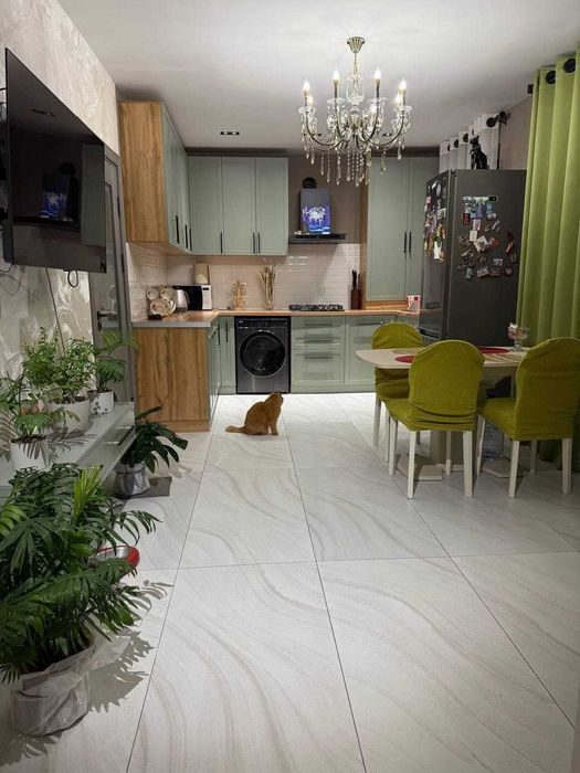 5-комнатный дом, 100 м², Ташкент, Сергелийский район, на продажу