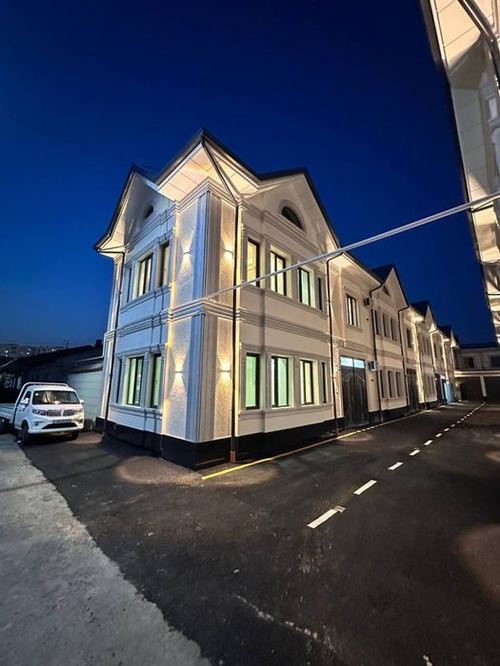 4-комнатный коттедж, 160 м²