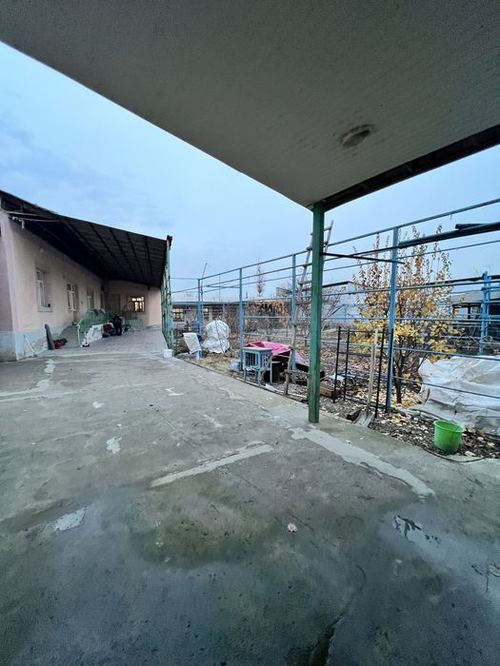 10-комнатный дом, 430 м²