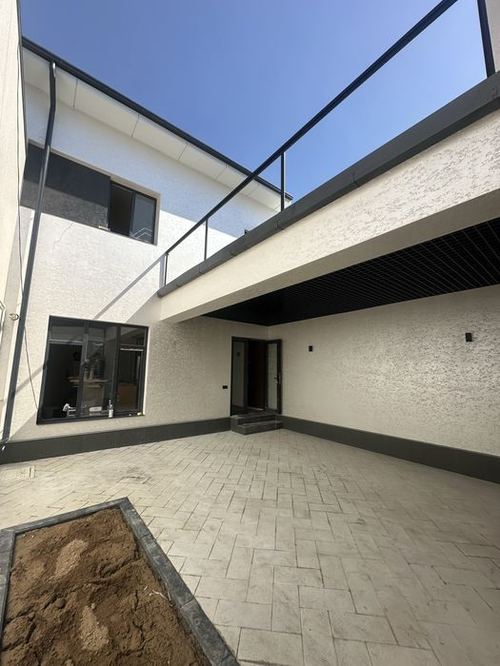 5-комнатный коттедж, 150 м²