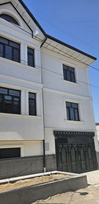 10-room cottage, 300 m²