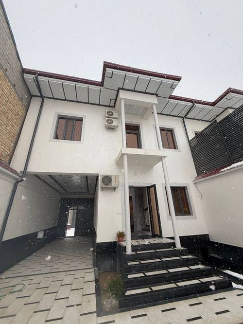 5-room house, 200 m²