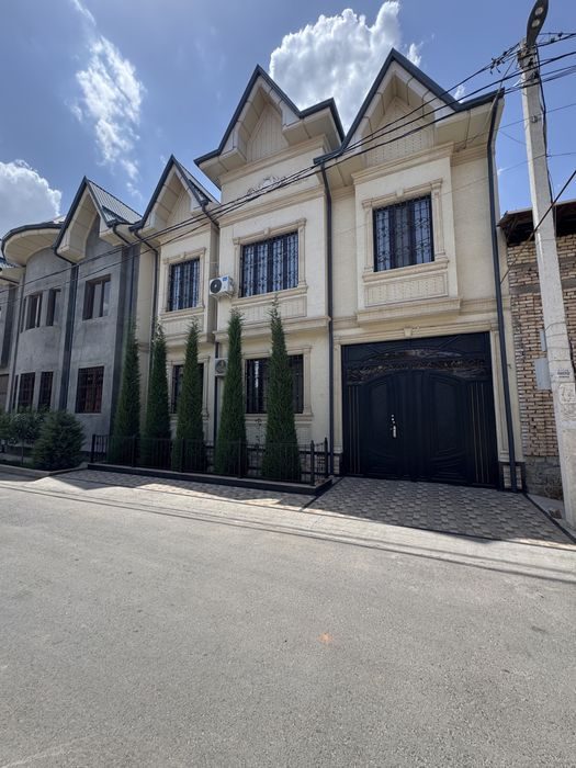 7-комнатный дом, 300 м², Ташкент, Сергелийский район, на продажу