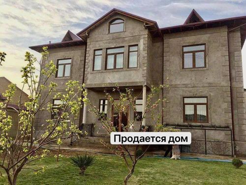 7-комнатный дом, 680 м²