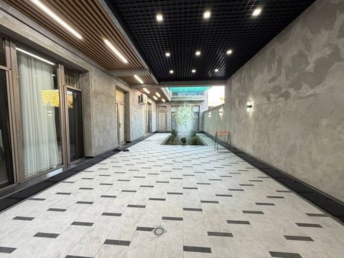 7-комнатный коттедж, 250 м²