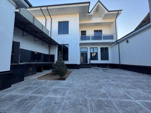 6-комнатный дом, 210 м²