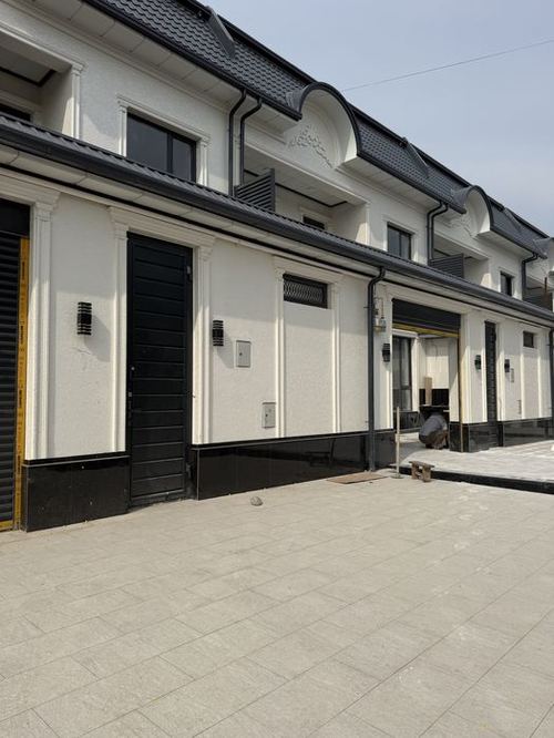 9-комнатная часть дома, 234 м²