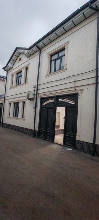 7-room house, 250 m²