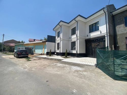 6-комнатный дом, 241 м²