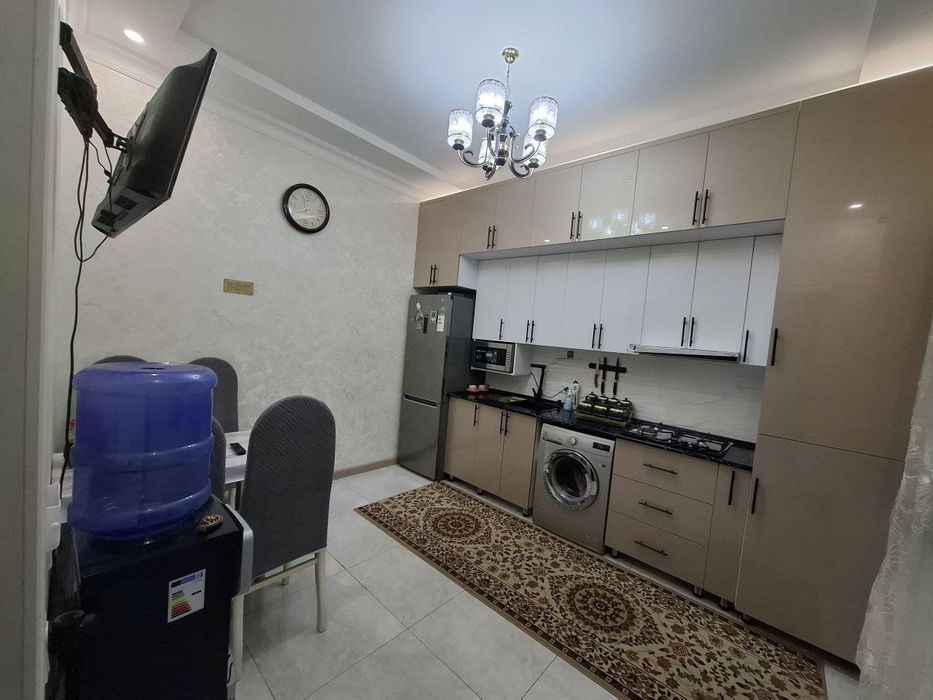 4-room cottage, 200 m², Tashkent, Sergeli District, for sale