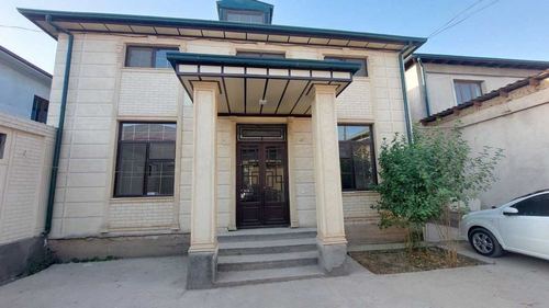 8-room house, 350 m²