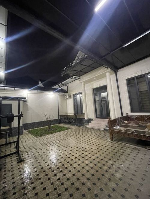 5-room house, 200 m²