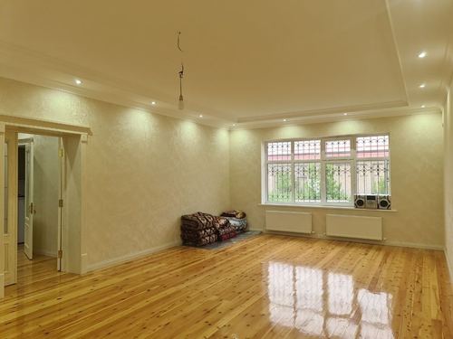 4-xonali uy, 600 m²