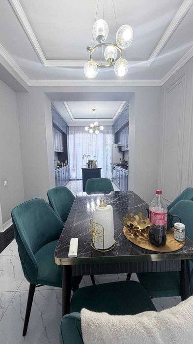 7-room cottage, 200 m², Tashkent, Sergeli District, for sale