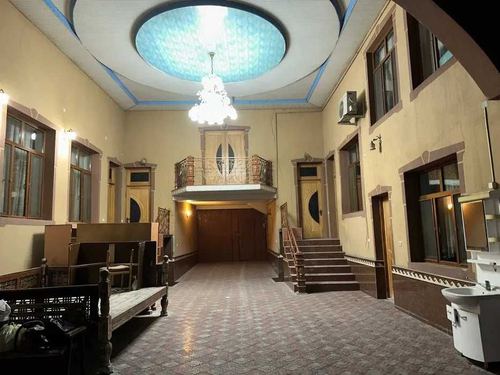 10-room house, 800 m²