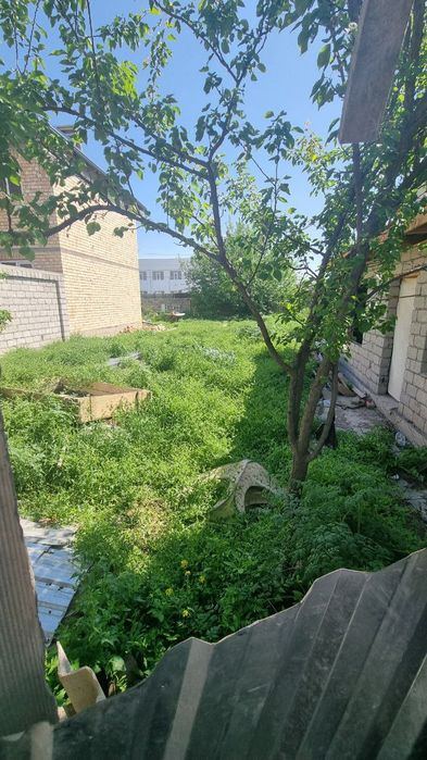 1-room house, 35000 m²