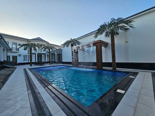 7-room house, 400 m²