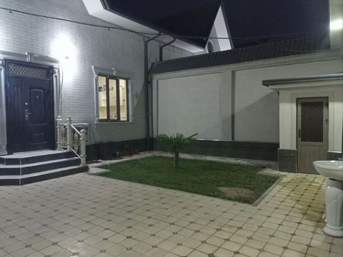 5-room cottage, 200 m²