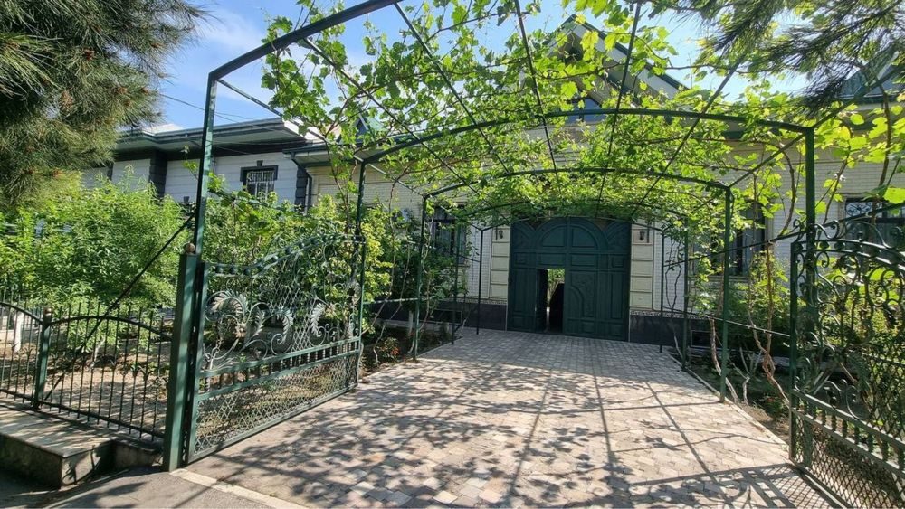 8-room house, 600 m², Tashkent, Sergeli District, for rent