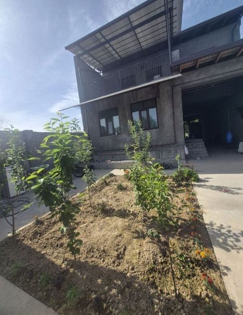 8-room house, 300 m²