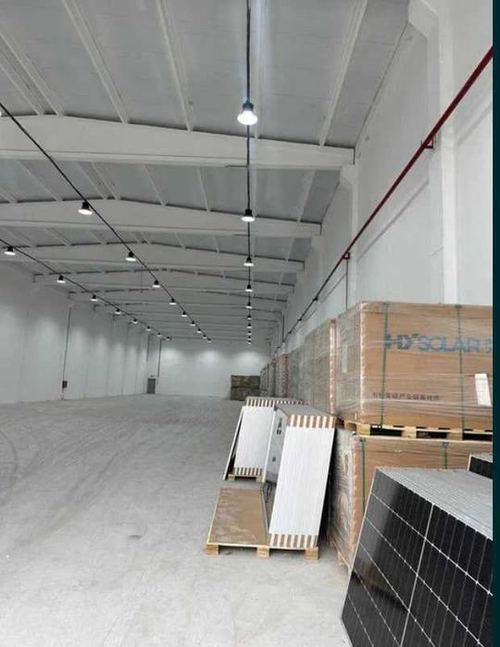 ПРОДАЕТСЯ помещение под склад или под производство 1200 квадратов
