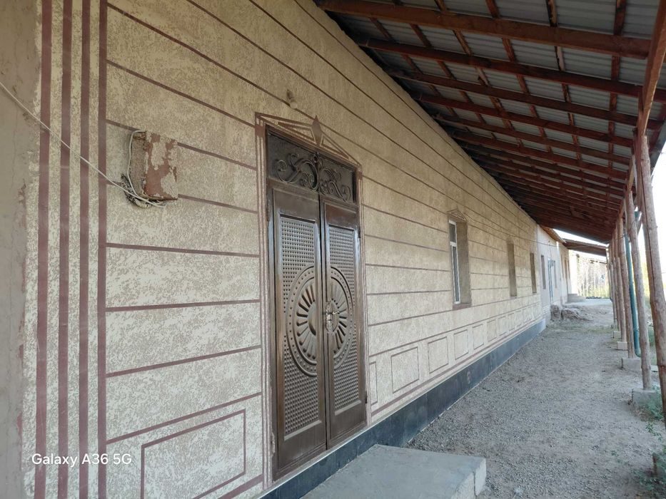 4-xonali uy, 300 m², Беруни, sotuvga
