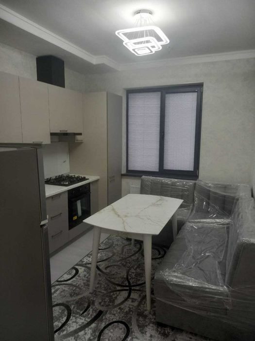 2-xonali kvartira, 68 m², Назарбек, ijaraga