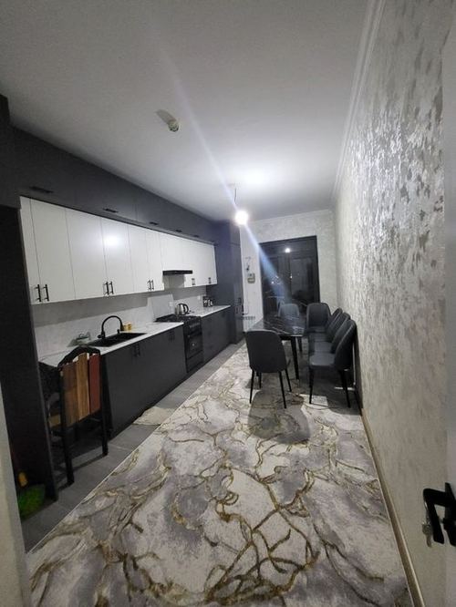 2-xonali kvartira, 77 m²