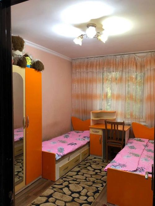 3-xonali kvartira, 70 m²