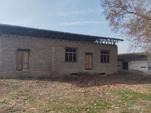 4-room house, 10000 m²