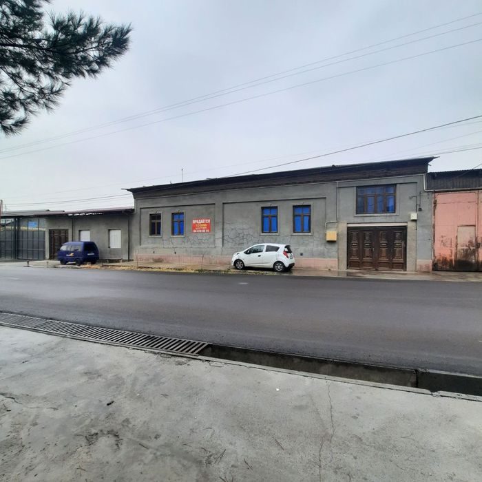 10-xonali uy, 1120 m², Назарбек, sotuvga
